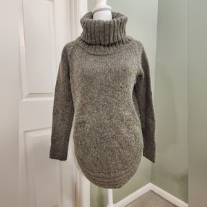 Cynthia Rowley cowl neck sweater with round hem line in speckled brown size S